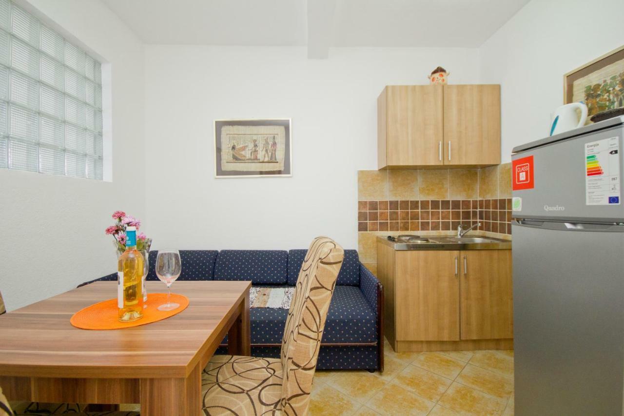 Apartments Dora Dobra Voda Extérieur photo